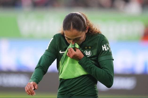 VfL - Frankfurt, BL Frauen Wolfsburg, 08.11.2025, FUßBALL - VfL Wolfsburg vs. Eintracht Frankfurt, Google Pixel Frauen-Bundesliga, Saison 2025 26. Kessya Bussy (VfL Wolfsburg) Wolfsburg