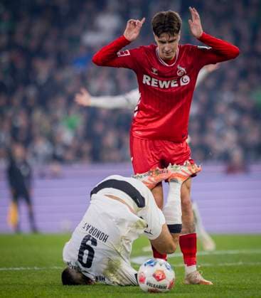 Mönchengladbach, Germany. 08th Nov 2025. Franck Honorat (BMG) Denis Huseinbasic (Köln) Borussia Moenchengladbach - 1. FC Köln 08.11.2025