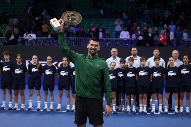 Novak Djokovic vs Yannick Hanfmann - ATP, Tennis Herren 250 tournament ATHENS, GREECE - NOVEMBER 8: Novak Djokovic of Serbia lifts the trophy after defeating Lorenzo Musetti of Italy in the Hellenic Championship ATP 250 final tennis match at OAKA Olympic Athletic Center in Athens, Greece, on November 8, 2025. Costas Baltas Anadolu Athens Greece. Editorial use only. Please get in touch for any other usage.  Copyright: x2025xAnadoluxCostasxBaltasx