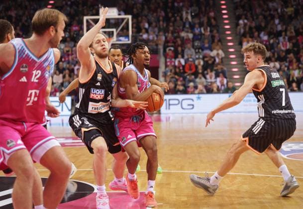 Zachery Cooks Telekom Baskets Bonn vs. ratiopharm Ulm 7. Speiltag - Saison 2025 26
