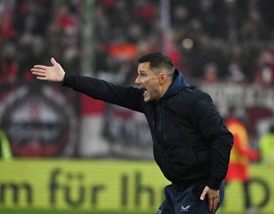 Fussball - 2. Bundesliga - Saison 2025 26 1. FC Kaiserslautern 08.11.2025 Fritz-Walter-Stadion 1. FC Kaiserslautern (fck) - Hertha BSC Berlin (hertha) Trainer Stefan LEITL (Hertha BSC Berlin) 1. FC Kaiserslautern