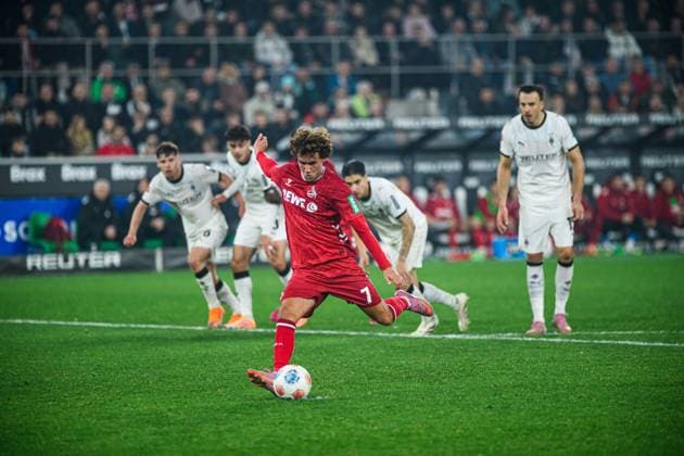 MOENCHENGLADBACH, GERMANY - 8 NOVEMBER, 2025: Luca Waldschmidt - The football match of Bundesliga Borussia Moenchengladbach vs 1. FC Koeln at Borussia Park.  Copyright: xVITALIIxKLIUIEVx