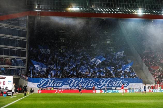 Fanblock Hertha BSC Berlin, 1. FC Kaiserslautern vs Hertha BSC Berlin, Fussball, 2. Bundesliga, 12.Spieltag, Saison 2025 2026, 08.11.2025 1. FC Kaiserslautern vs Hertha BSC Berlin, Fussball, 2. Bundesliga, 12.Spieltag, Saison 2025 2026, 08.11.2025