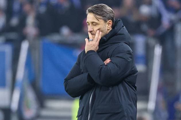 1. Bundesliga - Hamburger SV - Borussia Dortmund am 08.11.2025 im Volksparkstadion in Hamburg Trainer Niko Kovac (Dortmund) unzufrieden, enttäuscht, enttaeuscht, niedergeschlagen