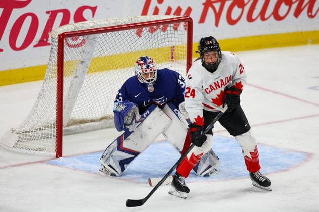 November 8th 2025: Team USA goaltender Gwyneth Philips (33) and Team Canada forward Natalie Spooner (24) battle in the second period. Team USA WomenÃ¢â‚¬â ¢s national team, Nationalteam hosted the Canadian WomenÃ¢â‚¬â ¢s National Team in a Canada USA Rivalry Series game at Key Bank Center in Buffalo, New York. ( CSM) - ZUMAc04_ 20251108_zma_c04_480 Copyright: xJonathanxTencax