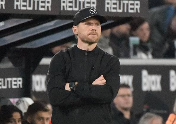 08.11.2025, xhbx, Fussball 1.Bundesliga, Borussia Moenchengladbach - 1.FC Köln v.l. Trainer Eugen Polanski (Borussia Mönchengladbach) (DFL DFB REGULATIONS PROHIBIT ANY USE OF PHOTOGRAPHS as IMAGE SEQUENCES and or QUASI-VIDEO) Moenchengladbach