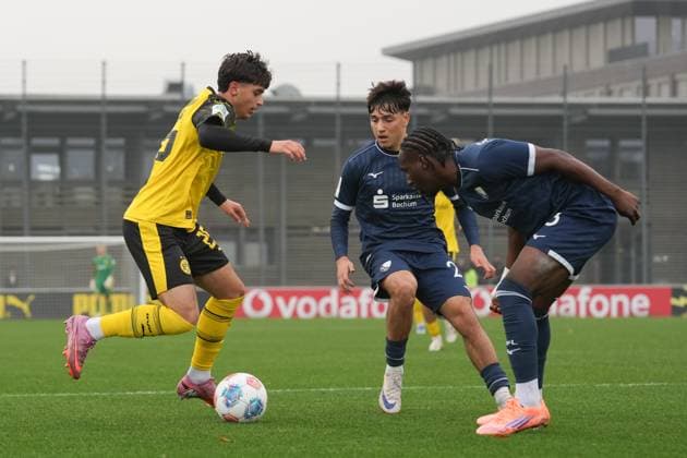 Sonntag, 09.11.2025 Saison 2025 2026 Achtelfinale DFB-Pokal der Junioren im BVB Fußballpark Hohenbuschei, Dortmund, Germany. BV Borussia Dortmund U19 - VfL Bochum U19. Ahmad Najdi (BVB)