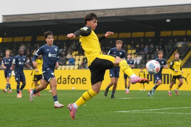 Sonntag, 09.11.2025 Saison 2025 2026 Achtelfinale DFB-Pokal der Junioren im BVB Fußballpark Hohenbuschei, Dortmund, Germany. BV Borussia Dortmund U19 - VfL Bochum U19. Ahmad Najdi (BVB)