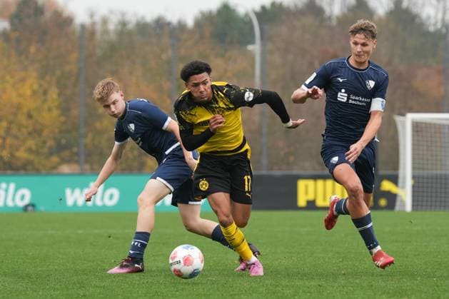 Sonntag, 09.11.2025 Saison 2025 2026 Achtelfinale DFB-Pokal der Junioren im BVB Fußballpark Hohenbuschei, Dortmund, Germany. BV Borussia Dortmund U19 - VfL Bochum U19. Thierry Fidjeu-Tazemeta (BVB)