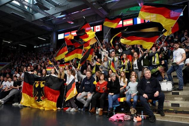 BAU 09.11.2025 Göppingen Kunstrad UCI Hallenrad WM 2025, Feature, deutsche Fans