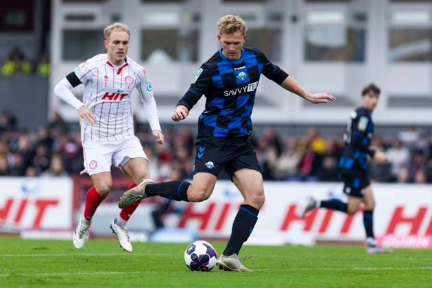 Regionalliga West: Fortuna Köln - SC Paderborn U21, U 21 09.11.2025 Tim Böhmer (SC Paderborn U21, 5). Regionalliga West, Fortuna Köln - SC Paderborn U21, 15. Spieltag, am 09.11.2025, Südstadion, Köln Copyright: xBEAUTIFULxSPORTS Meuselx