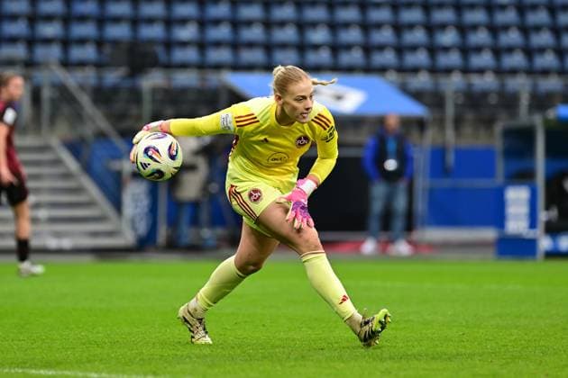 Fußball I Frauen I Saison 2025-2026 I Bundesliga I 10. Spieltag I Hamburger SV - 1. FC Nürnberg I 09.11.2025 Larissa Rusek (21, 1. FC Nürnberg) Hamburg Volkspark, Volksparkstadion, Stadion, Volkspark-Stadion Hamburg Deutschland Copyright: xLobeca FelixxSchlikisx