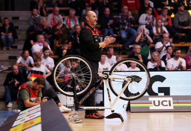 BAU 09.11.2025 Göppingen Kunstrad UCI Hallenrad WM 2025, Bundestrainer Dieter Maute (GER)