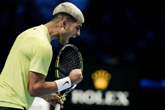 Spain s Carlos Alcaraz react during the singles tennis match of the ATP, Tennis Herren World Tour Finals against Australia s Alex de Minaur at the Inalpi Arena in Turin, Italy - Sunday, Nov. 9, 2025. - .  Copyright: xMarcoxAlpozzi LaPressex