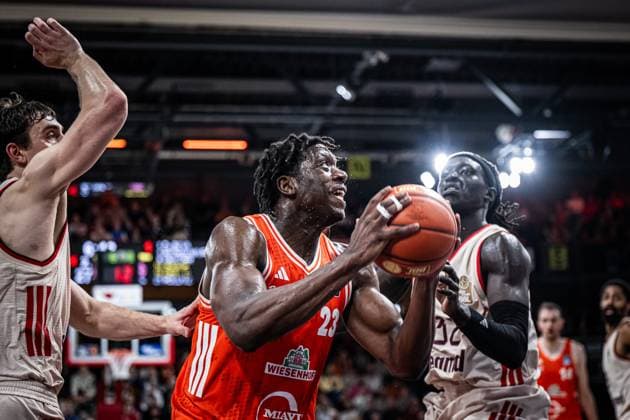 1. Basketball Bundesliga, easyCredit BBL, Saison 2025 2026, Herren, Hauptrunde, 7. Spieltag, 09.11.2025, RASTA Vechta - FC Bayern München Basketball Malcolm Dandridge ( 23 - RASTA Vechta) in Aktion Vechta RASTA Dome Niedersachsen Deutschland