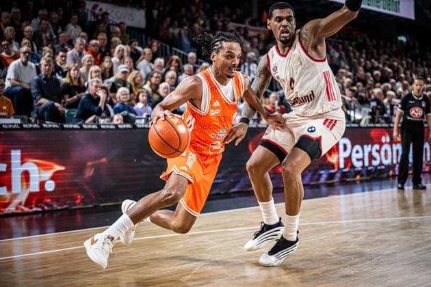 1. Basketball Bundesliga, easyCredit BBL, Saison 2025 2026, Herren, Hauptrunde, 7. Spieltag, 09.11.2025, RASTA Vechta - FC Bayern München Basketball Alonzo Verge ( 11 - RASTA Vechta) in Aktion Vechta RASTA Dome Niedersachsen Deutschland