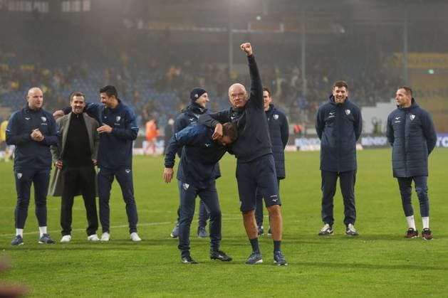 09.11.2025, xtgx, Fussball 2. Bundesliga, Eintracht Braunschweig - VfL Bochum v.l. (DFL DFB REGULATIONS PROHIBIT ANY USE OF PHOTOGRAPHS as IMAGE SEQUENCES and or QUASI-VIDEO) Braunschweig