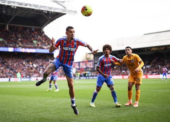 Crystal Palace v Brighton & Hove Albion 09 November 2025, London - Premier League Football - Crystal Palace v Brighton & Hove Albion - Daniel Munoz of Crystal Palace - Photo: Jacques Feeney Offside. London UK Copyright: xJacquesxFeeneyx xOffsidexOffside