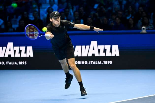 November 9, 2025: Carlos Alcaraz of Spain against Alex de Minaur of Australia during their Men s Single s Nitto ATP, Tennis Herren Finals match during day one of the Nitto ATP Finals at Inalpi Arena on November 9, 2025 in Turin, Italy. - ZUMAg210 20251109_abp_g210_021 Copyright: xStefanoxGuidix