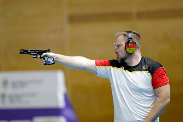 (251109) -- CAIRO, Nov. 9, 2025 -- Oliver Geis of Germany competes during the 25m rapid fire pistol men s final of shooting at the 2025 ISSF World Championship, WM, Weltmeisterschaft Rifle Pistol in Cairo, Egypt, on Nov. 9, 2025. Ahmed Gomaa) (SP)EGYPT-CAIRO-SHOOTING-ISSF WORLD CHAMPIONSHIP-25M RAPID FIRE PISTOL-MEN S FINAL Ahmed?Gomaa 