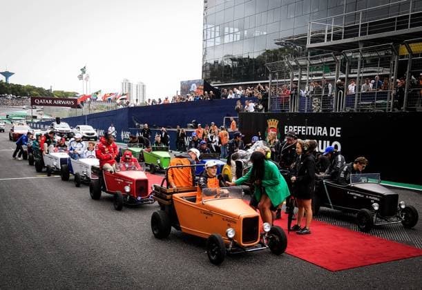 Grande Premio MSC Fórmula 1 Brasil SaO PAULO, SP - 09.11.2025: GRANDE PREMIO MSC FoRMULA 1 BRASIL - Brazilian Formula 1 Grand Prix MSC Cruises, in Sao Paulo, this Sunday (09) at the JosÃ Carlos Pace racetrack in Interlagos, south of the city of Sao Paulo. In the photo, the traditional parade of drivers before the main race. (Photo: Aloisio Mauricio Fotoarena) x2838976x  AloisioxMauricio