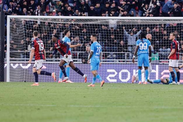 November 9, 2025, Bologna, ITALY: Bologna s Jhon Lucumi jubilates with his teammates after scoring a goal during the Italian Serie A soccer match Bologna FC vs SSC Napoli at Renato Dall Ara stadium in Bologna, Italy, 9 November 2025. ANSA SERENA CAMPANINI Soccer: Serie A ; Bologna-Napoli  - ZUMAa110 20251109_zaf_a110_074 Copyright: xSerenaxCampaninix