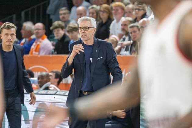 GER, EasyCredit BBL RASTA Vechta vs FC Bayern Muenchen 09.11.2025, RASTA Dome, Vechta, GER, EasyCredit BBL RASTA Vechta vs FC Bayern Muenchen im Bild Gordon Herbert Gordon Herbert (Coach FCB)
