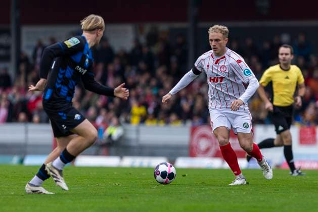 Regionalliga West: Fortuna Köln - SC Paderborn U21, U 21 09.11.2025 Timo Bornemann (Fortuna Köln, 19). Regionalliga West, Fortuna Köln - SC Paderborn U21, 15. Spieltag, am 09.11.2025, Südstadion, Köln Copyright: xBEAUTIFULxSPORTS Meuselx