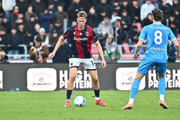 Torbjorn Heggem of Bologna FC during match between Bologna FC and SSC Napoli - Serie A Enilive at Stadio Dall Ara onNovember 09, 2025 in Bologna, Italy.  Copyright: xAndreaxIommarini IPAxSportx xipa-agency.netx xx IPA_67746639 IPA_Agency_IPA67746639