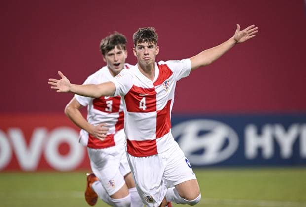 Fussball, Junioren U 17 WM 2025 in Doha Katar Vorrunde 09.11.2025 Gruppe C Kroatien - Costa Rica JUBEL Kroatien; Torschuetze zum 2-0 Raul Kumar