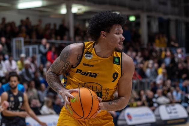 Tylan James Pope (Bozic Estriche Knights Kirchheim, 09) GER, Bozic Estriche Knights Kirchheim vs. Tigers Tuebingen, BARMER 2. Basketball Bundesliga, 08. Spieltag, Saison 2025 2026, 09.11.2025 GER, Bozic Estriche Knights Kirchheim vs. Tigers Tuebingen, BARMER 2. Basketball Bundesliga, 08. Spieltag, Saison 2025 2026, 09.11.2025 Kirchheim an der Teck Copyright: xEibner-Pressefoto NinaxSanderx EP_NSR