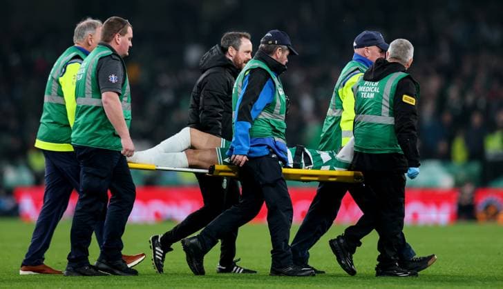 2025 Sports Direct FAI Cup Final, Aviva Stadium, Dublin 9 11 2025 Shamrock Rovers vs Cork City Shamrock Rovers Danny Mandroiu is stretchered off the pitch Danny Mandroiu is stretchered off the pitch 9 11 2025  Copyright: x INPHO RyanxByrnex RB1_3073