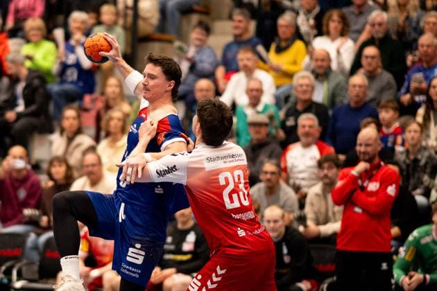 Mex Raguse (HBW Balingen Weilstetten, 06), HBW Balingen Weilstetten vs. TuSEM Essen, Handball, 2. Bundesliga, 10. Spieltag, Saison 2025 2026, 09.11.2025 Eibner-Pressefoto Andreas Ulmer HBW Balingen Weilstetten vs. TuSEM Essen, Handball, 2. Bundesliga, 10. Spieltag, Saison 2025 2026, 09.11.2025 Balingen Copyright: xEibner-Pressefoto AndreasxUlmerx EP_AUR
