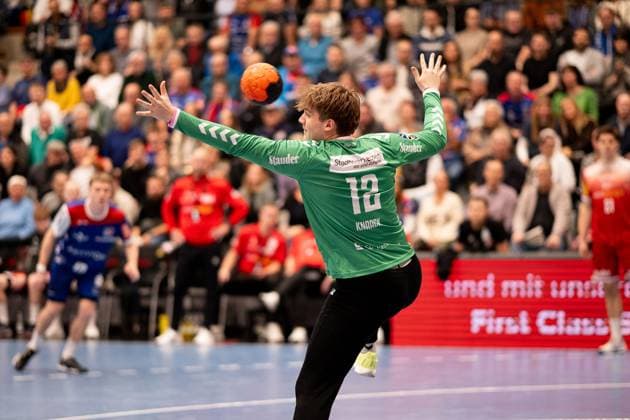 Finn Knaack (TuSEM Essen, 12, Torhueter) 7 Meter, HBW Balingen Weilstetten vs. TuSEM Essen, Handball, 2. Bundesliga, 10. Spieltag, Saison 2025 2026, 09.11.2025 Eibner-Pressefoto Andreas Ulmer HBW Balingen Weilstetten vs. TuSEM Essen, Handball, 2. Bundesliga, 10. Spieltag, Saison 2025 2026, 09.11.2025 Balingen Copyright: xEibner-Pressefoto AndreasxUlmerx EP_AUR
