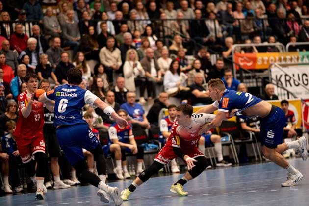 Max Neuhaus (TuSEM Essen, 37) passt, HBW Balingen Weilstetten vs. TuSEM Essen, Handball, 2. Bundesliga, 10. Spieltag, Saison 2025 2026, 09.11.2025 Eibner-Pressefoto Andreas Ulmer HBW Balingen Weilstetten vs. TuSEM Essen, Handball, 2. Bundesliga, 10. Spieltag, Saison 2025 2026, 09.11.2025 Balingen Copyright: xEibner-Pressefoto AndreasxUlmerx EP_AUR