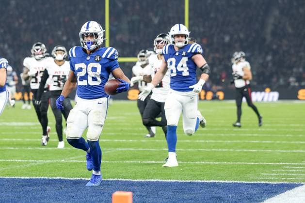 Touchdown durch Jonathan Taylor (Indianapolis Colts, 28), GER, Indianapolis Colts vs. Atlanta Falcons, American Football, National Football League, Berlin Game 2025, Woche 10, Saison 2025, 09.11.2025, GER, Indianapolis Colts vs. Atlanta Falcons, American Football, National Football League, Berlin Game 2025, Woche 10, Saison 2025, 09.11.2025 Berlin Copyright: xEibner-Pressefoto JennixMaulx EP_JML