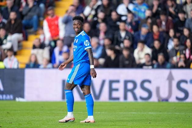 November 9, 2025, Madrid, Madrid, Spain: Vinicius Junior of Real Madrid CF protests during the Spanish League, LaLiga EA Sports, football match played between Rayo Vallecano and Real Madrid C.F. at Estadio de Vallecas on November 9, 2025, in Madrid, Spain. Madrid Spain - ZUMAa181 20251109_zaa_a181_180 Copyright: xDennisxAgyemanx