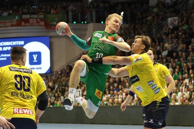 09.11.2025, xgox, Handball, Daikin HBL, SC Magdeburg - SC Magdeburg - Rhein Neckar Loewen v.l. Gisli Thorgeir Kristjansson (Magdeburg, 10) wirft Tor, Torschuetze, erzielt Tor, Treffer, scores the goal Magdeburg *** 09 11 2025, xgox, Handball, Daikin HBL, SC Magdeburg SC Magdeburg Rhein Neckar Loewen v l Gisli Thorgeir Kristjansson Magdeburg, 10 throws goal, goal scorer, scores goal, scores the goal Magdeburg