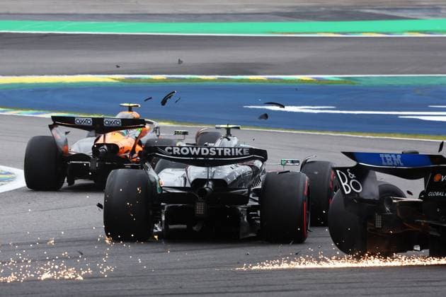 Formula 1 MSC Cruises Grande Premio de Sao Paulo 2025 09.11.2025, Autodromo Jose Carlos Pace, Interlagos, Formula 1 MSC Cruises Grande Premio de Sao Paulo 2025 , im Bild Unfall zwischen Oscar Piastri (AUS), McLaren F1 Team, Andrea Kimi Antonelli (ITA), Mercedes-AMG Petronas Formula One Team und Charles Leclerc (MCO), Scuderia Ferrari HP