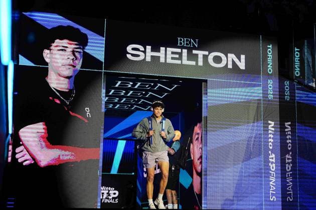 United States™ Ben Shelton before the singles tennis match of the ATP, Tennis Herren World Tour Finals against Germany s Alexander Zverev at the Inalpi Arena in Turin, Italy - Sunday, Nov. 9, 2025. - .  Copyright: xMarcoxAlpozzi LaPressex