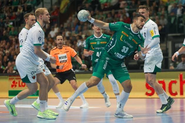 Luka Rogan (SC DHfK Leipzig, 33) am Ball, SC DHfK Leipzig vs Fuechse Berlin, Handball, 1. Bundesliga, 11. Spieltag, Saison 2025 2026, 09.11.2025, SC DHfK Leipzig vs Fuechse Berlin, Handball, 1. Bundesliga, 11. Spieltag, Saison 2025 2026, 09.11.2025 Leipzig Copyright: xEibner-Pressefoto LauraxRoemerx EP_LRR