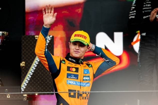 F1 - SAO PAULO GRAND PRIX 2025 NORRIS Lando (gbr), McLaren F1 Team MCL39, portrait PODIUM during the 2025 Formula 1 Grande Premio de Sao Paulo, 2025 Sao Paulo Grand Prix, 21th round of the 2025 FIA Formula One World Championship, WM, Weltmeisterschaft from November 7 to 9, 2025 on the Interlagos, in Sao Paulo, Brazil - Sao PauloBrazil  Copyright: xALBERTOxVIMERCATIx