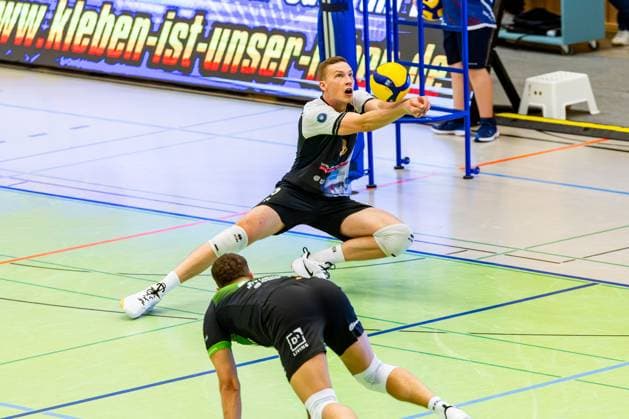 09.11.2025, GER, Volleyball, Saison 2025 2026, Maenner, DVV Pokal, Achtelfinale, Blue Volleys Gotha - Barock Volleys MTV Ludwigsburg Tomi Saarinen (Barock Volleys MTV Ludwigsburg) 99867 Gotha Sporthalle Sportanlage Ernesti Thüringen Deutschland