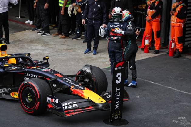 F1 - SAO PAULO GRAND PRIX 2025 VERSTAPPEN Max (ned), Red Bull Racing RB21, KIMI ANTONELLI Andrea (ita), Mercedes AMG F1 Team W16, portrait during the 2025 Formula 1 Grande Premio de Sao Paulo, 2025 Sao Paulo Grand Prix, 21th round of the 2025 FIA Formula One World Championship, WM, Weltmeisterschaft from November 7 to 9, 2025 on the Interlagos, in Sao Paulo, Brazil - Sao PauloBrazil Copyright: xANTONINxVINCENTx
