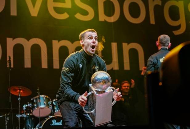 SÖLVESBORG, SWEDEN 20251109 Mjällby team captain Jesper Gustafsson lifts the Swedish Championship trophy during the municipality s official celebration in Sölvesborg on Sunday evening. SÖLVESBORG SWEDEN x9200x