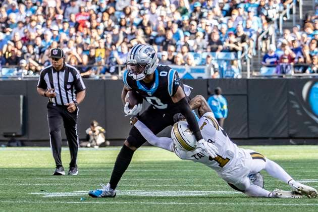 November 9, 2025, Charlotte, North Carolina, U.S: October 12, 2025, Charlotte, North Carolina, USA: Carolina Panthers tight end Ja Tavion Sanders (0) during the second half of the game at Bank of America Stadium. The New Orleans Saints went on to win 17 to 7 over the Carolina Panthers. Charlotte U.S - ZUMAw123 20251109_fap_w123_019 Copyright: xJasonxWallex