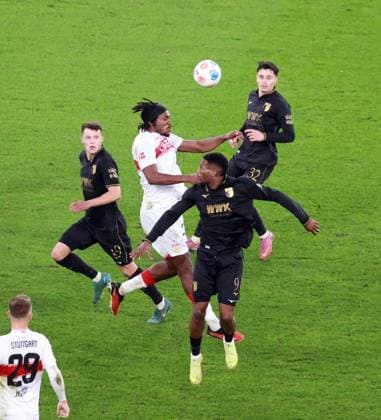 09.11.25 VfB Stuttgart - FC Augsburg Deutschland, Stuttgart, 09.11.2025, Fussball, Bundesliga, Saison 2025 2026, VfB Stuttgart - FC Augsburg: Dan-Axel Zagadou (VfB Stuttgart).