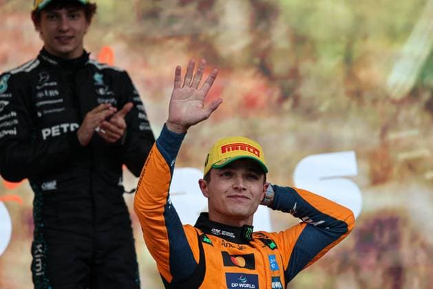 MOTORI - Formula 1 - MSC Cruises Grande Premio de Sao Paulo 2025 Lando Norris (GBR) - McLaren Formula 1 Team - McLaren MCL39 - Mercedes during the Race of the Formula 1 MSC Cruises Sao Paulo Grand Prix 2025 at Autodromo Jose Carlos Pace, Sao Paulo, Brazil, ahead of Round 21 of 24 of the 2025 FIA Formula One World Championship, WM, Weltmeisterschaft (November 6â??9, 2025). Sao Paulo Brazil  Copyright: xIPAxSport ABACAx