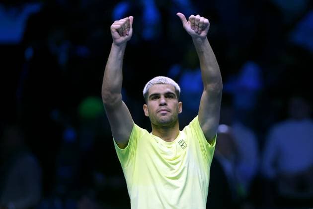 Carlos Alcaraz vs Alex De Minaur Carlos Alcaraz of Spain celebrates at the end of the Round Robin singles match between Carlos Alcaraz of Spain and Alex De Minaur of Australia on Day One of the Nitto ATP, Tennis Herren World Tour Finals. Torino Inalpi Arena Italy Copyright: xMarcoxCanonierox
