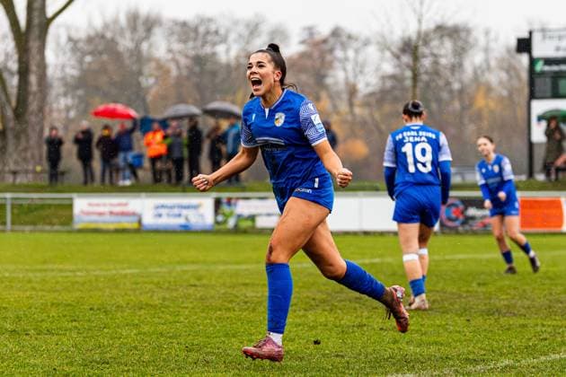 09.11.2025, GER, Fussball, Frauen, Saison 2025 2026, Landespokal, TSV Sundhausen 1869 - FC Carl Zeiss Jena U20-Juniorinnen Anika Metzner (FC Carl Zeiss Jena U20-Juniorinnen) 99867 Gotha OT Sundhausen Rasenplatz Sportplatz Truegleb Thüringen Deutschland
